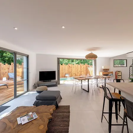 De Luxe Au Pyla Avec Piscine En Bordure Du Golf D'arcachon, 5 * 拉特斯特德布赫