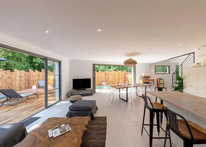 De Luxe Au Pyla Avec Piscine En Bordure Du Golf D'arcachon, 5 * לה-טסט-דה-בוש