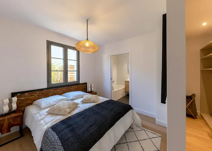 Villa De Luxe Au Pyla Avec Piscine En Bordure Du Golf D'arcachon, 5 *